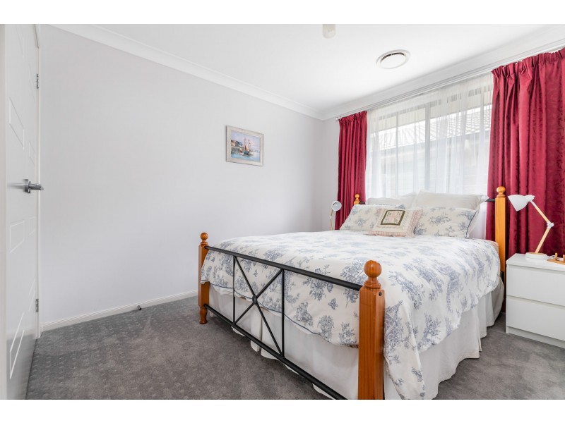 9 Griffiths Run, Broulee NSW 2537