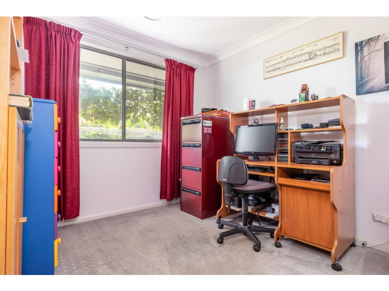 9 Griffiths Run, Broulee NSW 2537