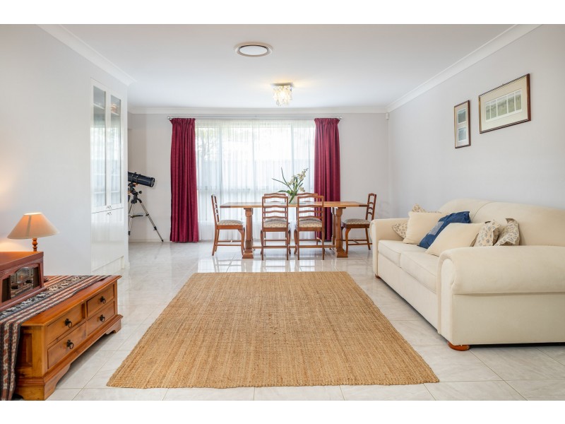 9 Griffiths Run, Broulee NSW 2537