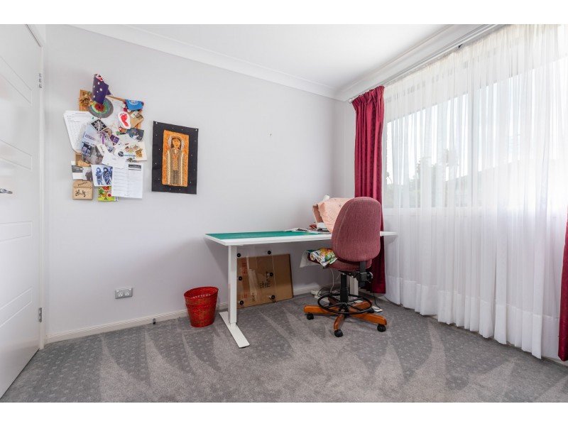 9 Griffiths Run, Broulee NSW 2537