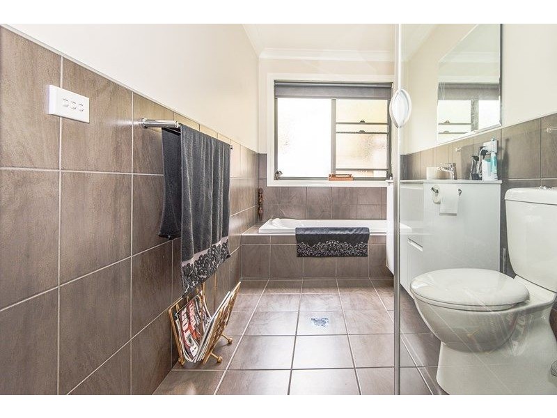 2 Balook Crescent, Malua Bay NSW 2536