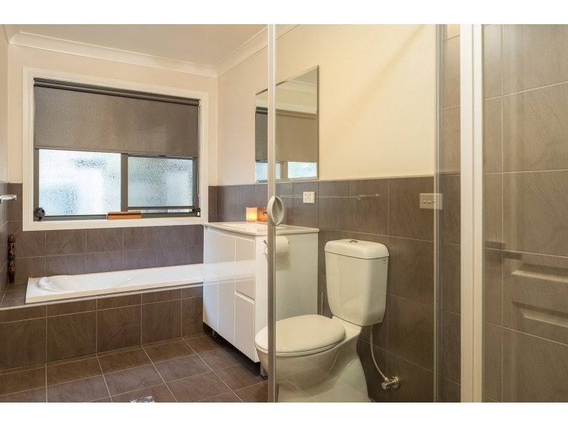 2 Balook Crescent, Malua Bay NSW 2536