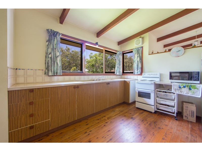 33 Lagoon Street, Moruya NSW 2537