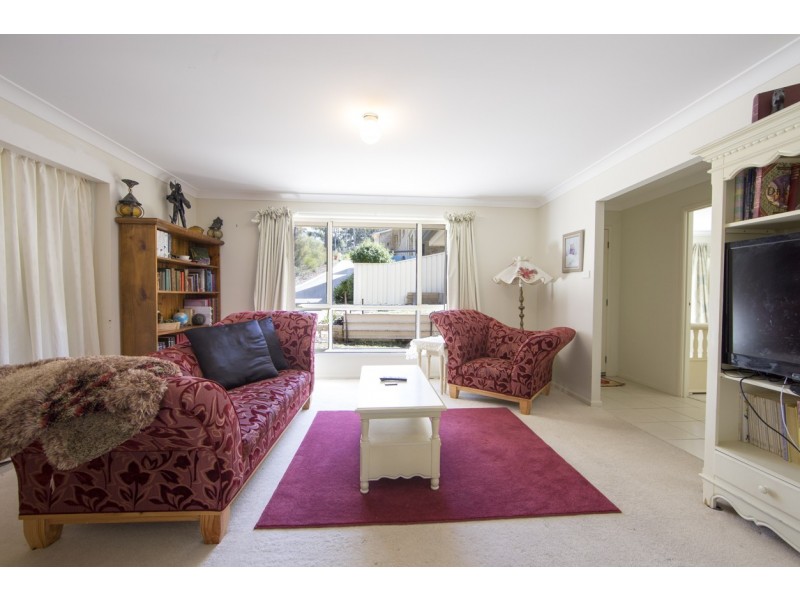 19 Bellbird Drive, Malua Bay NSW 2536