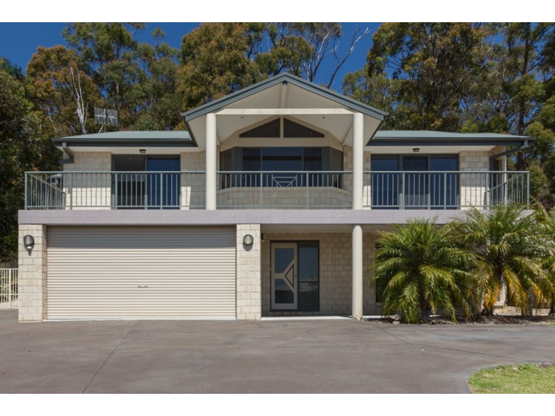 7 Cox Place, Sunshine Bay NSW 2536