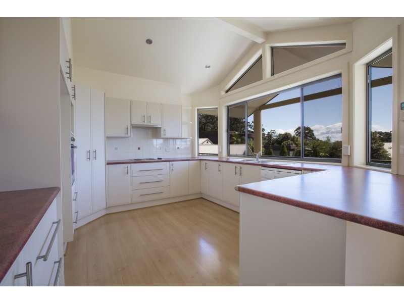7 Cox Place, Sunshine Bay NSW 2536