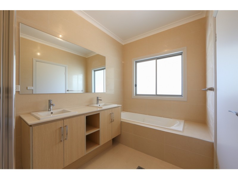 2/14 Wimbin Avenue, Malua Bay NSW 2536