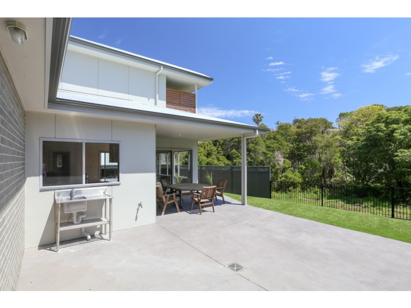 2/14 Wimbin Avenue, Malua Bay NSW 2536