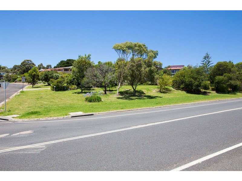 1 Nurla Avenue, Malua Bay NSW 2536