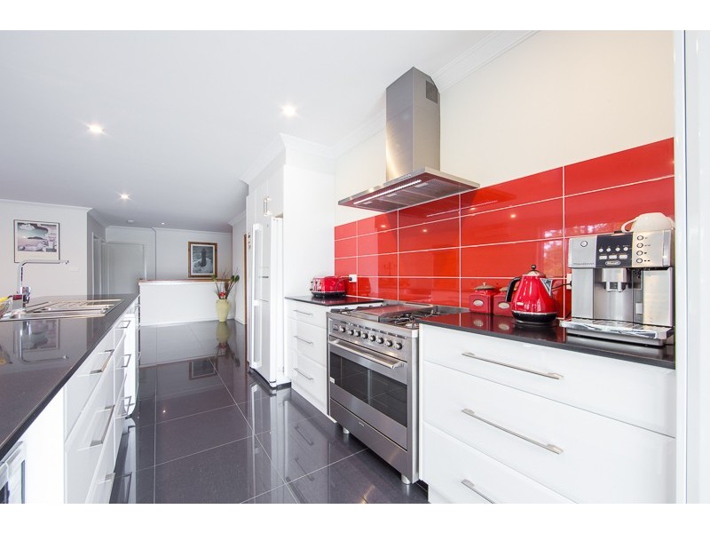 14 Bowerbird Place, Malua Bay NSW 2536