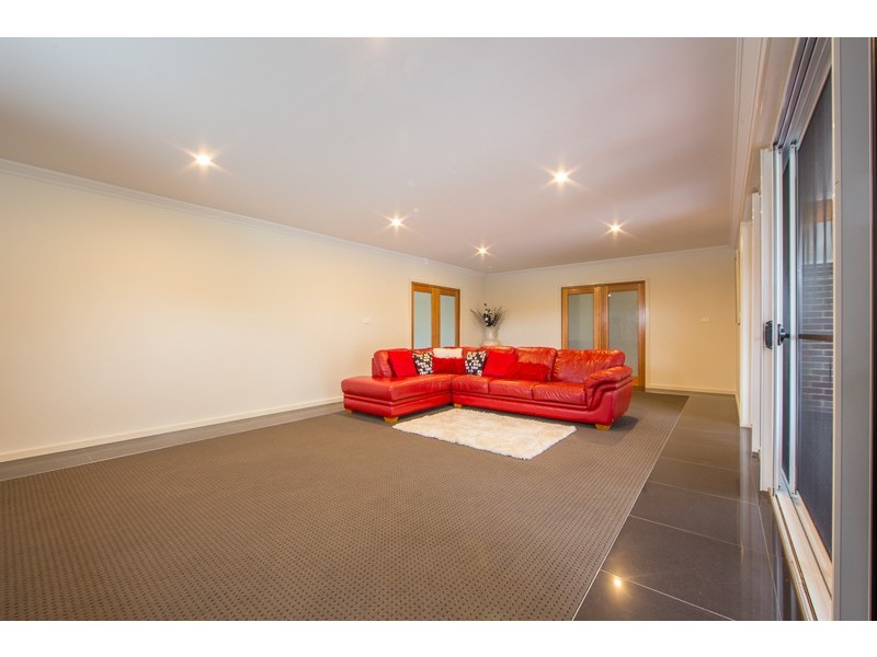 14 Bowerbird Place, Malua Bay NSW 2536