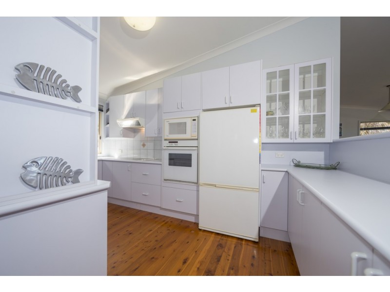 46 Iluka Avenue, Malua Bay NSW 2536
