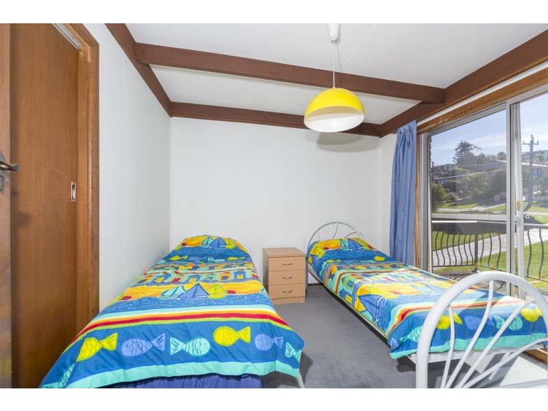 31 Tallawang Avenue, Malua Bay NSW 2536
