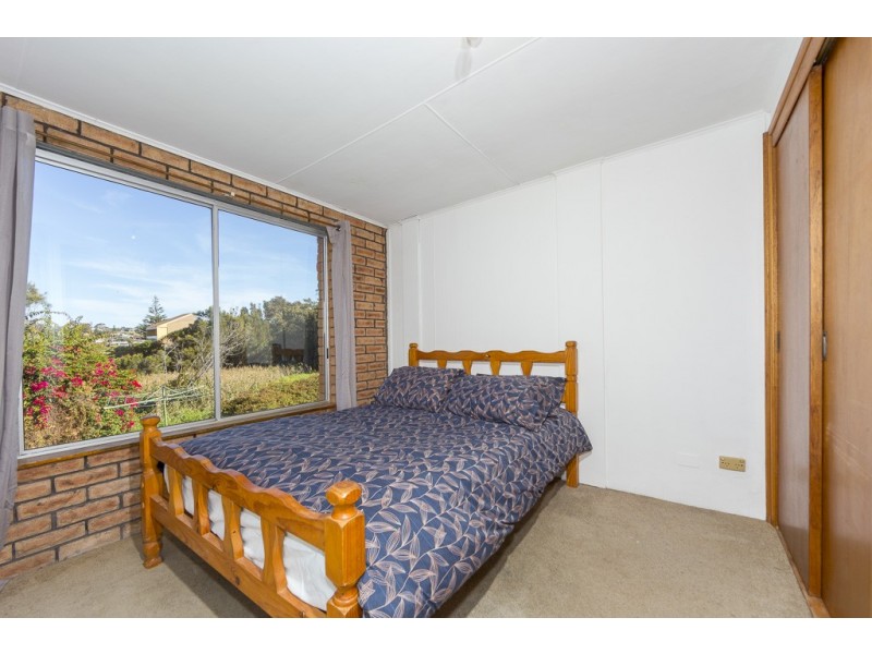 31 Tallawang Avenue, Malua Bay NSW 2536