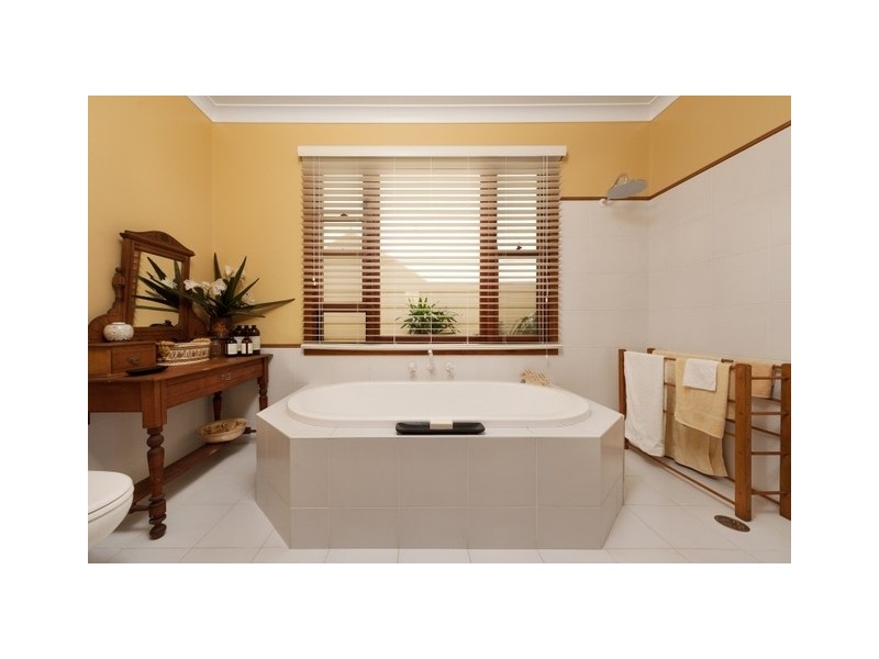 183 Annetts Pde, Mossy Point NSW 2537