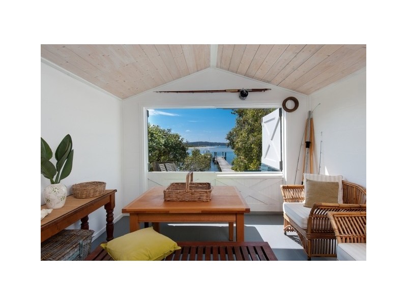 183 Annetts Pde, Mossy Point NSW 2537