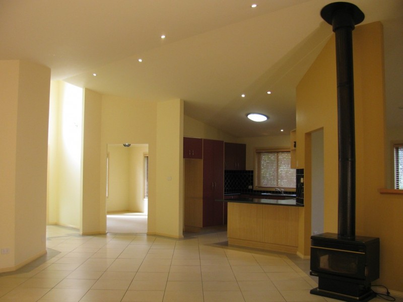 2 The Inlet, Mossy Point NSW 2537