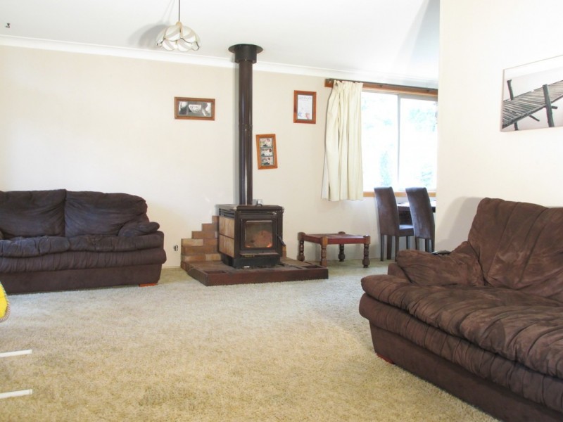 16 Gundary Street, Moruya NSW 2537