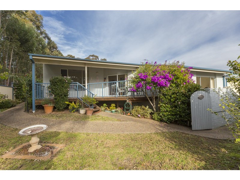 4b Rosemary Close, Malua Bay NSW 2536