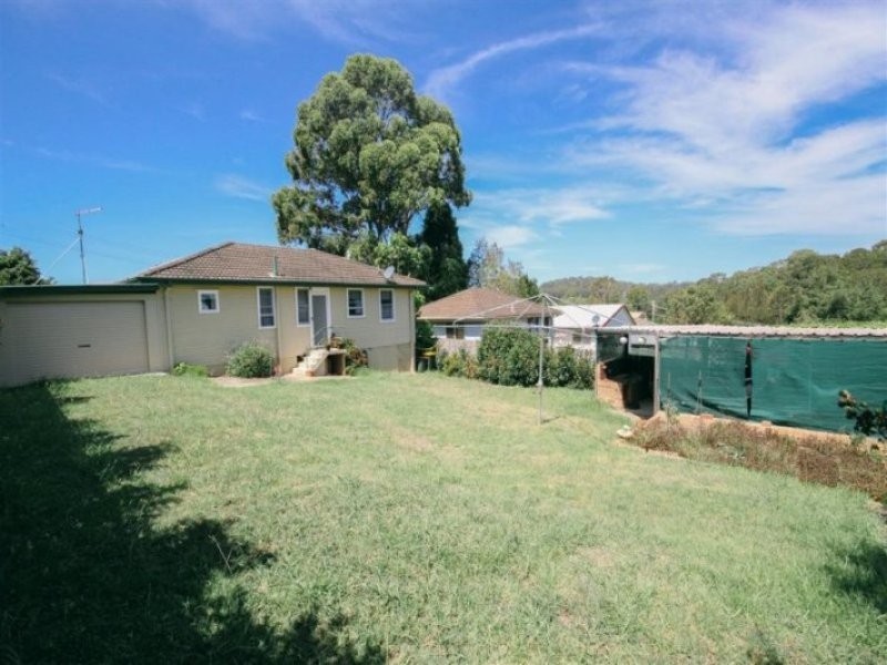 32 Bavarde Ave, Batemans Bay NSW 2536