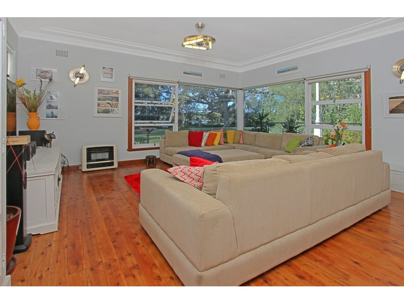 237 Annetts Parade, Mossy Point NSW 2537