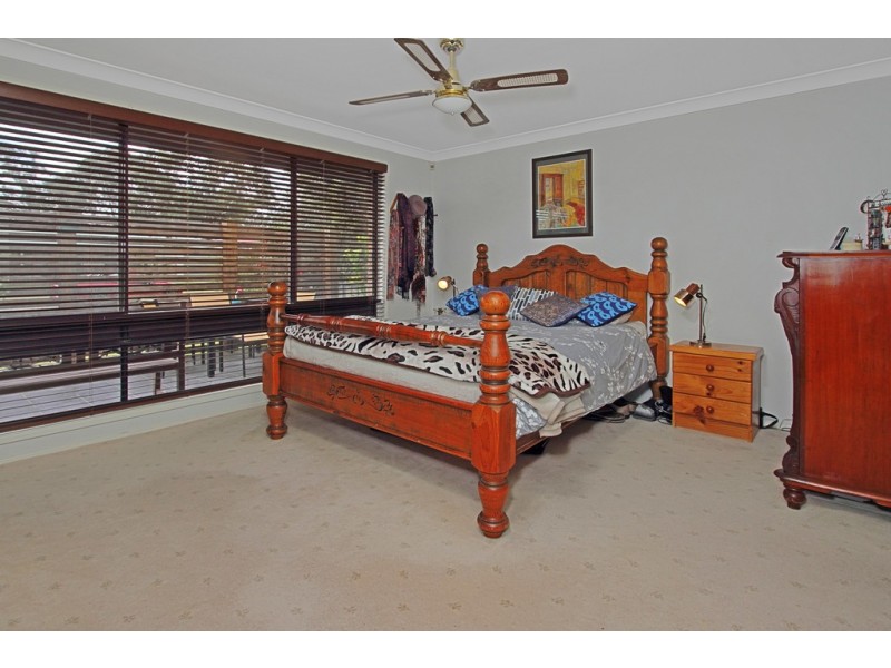34 Iluka St, Broulee NSW 2537