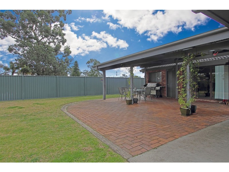 34 Iluka St, Broulee NSW 2537