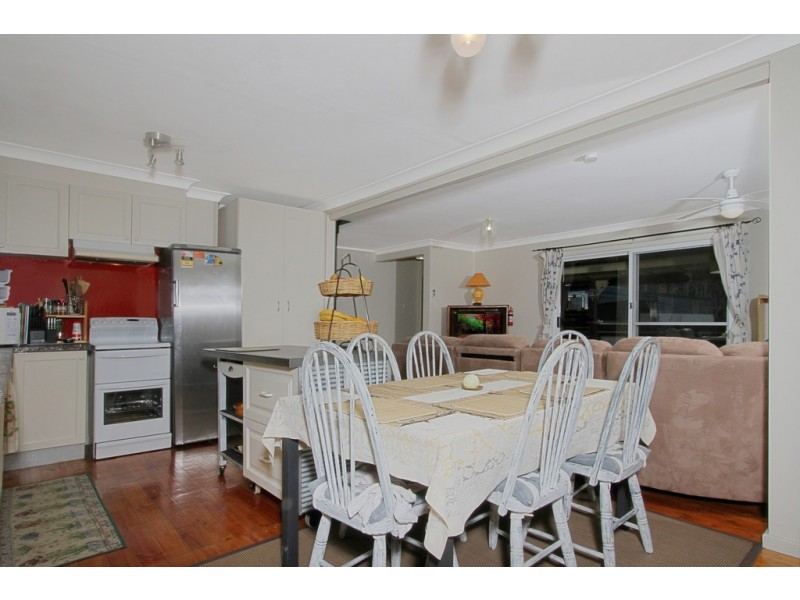 36 Connells Close, Mossy Point NSW 2537