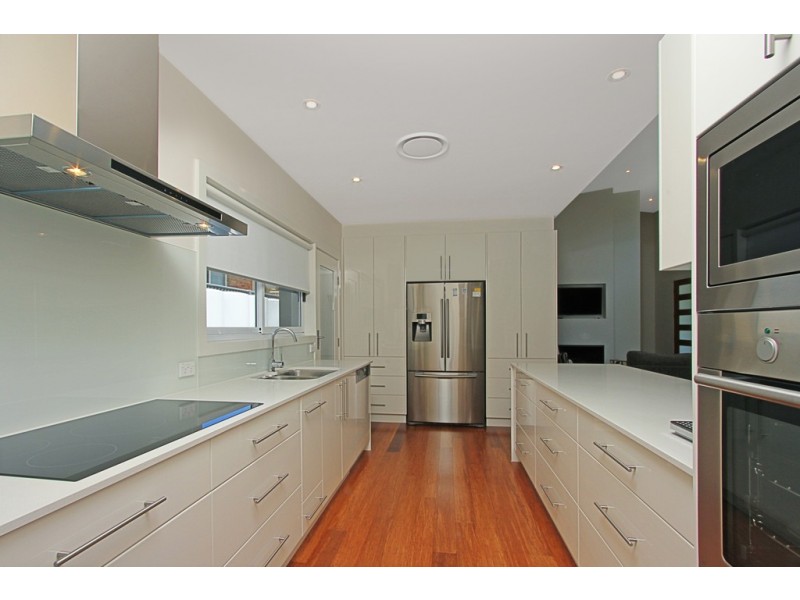 26 Sylvan Street, Malua Bay NSW 2536