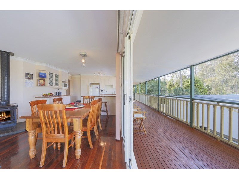 4 Wallarah Street, Surfside NSW 2536