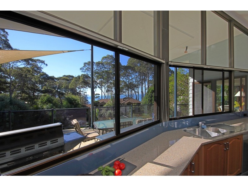 204 George Bass Drive, Lilli Pilli NSW 2536