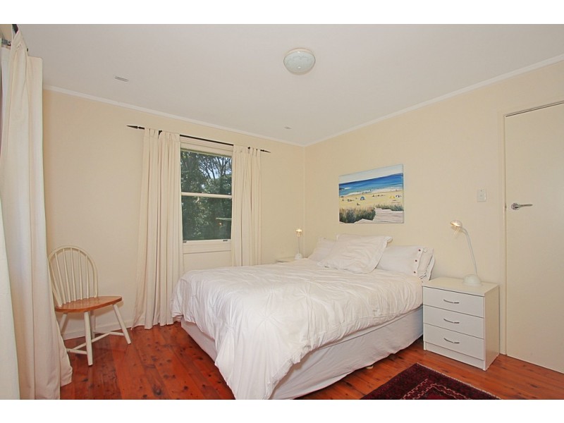 11 Sunrise Rd, Mossy Point NSW 2537