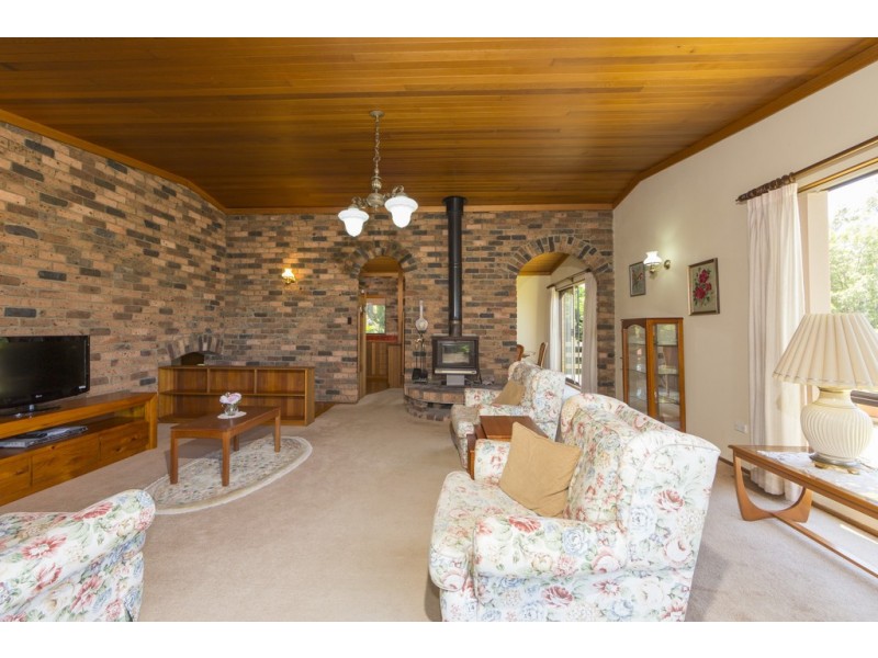 2 Baringa Cres, Lilli Pilli NSW 2536