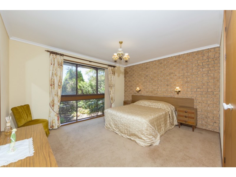 2 Baringa Cres, Lilli Pilli NSW 2536