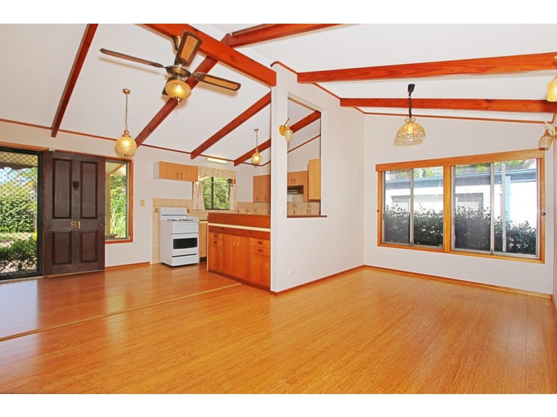 61 Candlagan Drive, Broulee NSW 2537