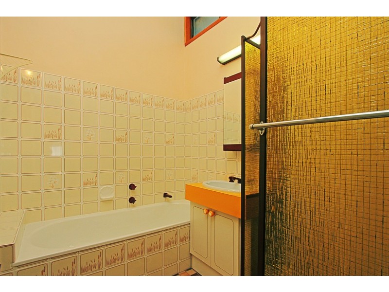 61 Candlagan Drive, Broulee NSW 2537