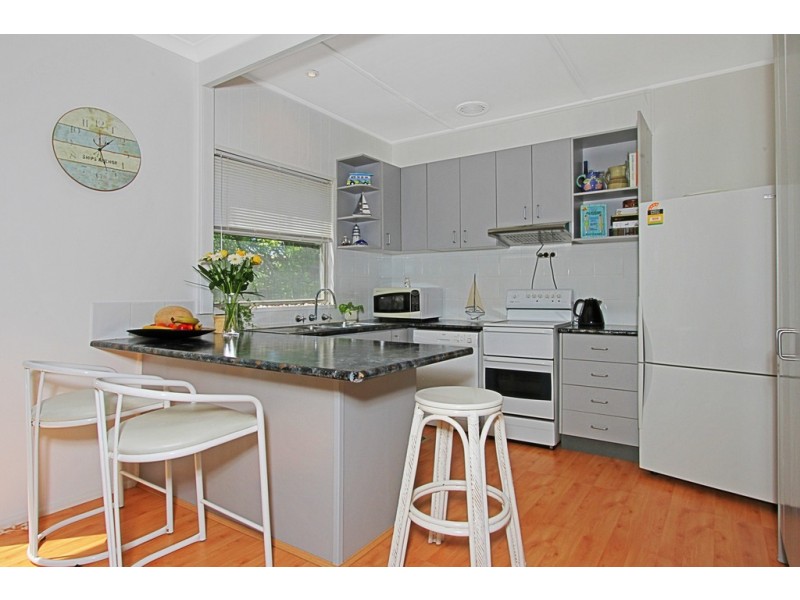 1 Massey Street, Broulee NSW 2537