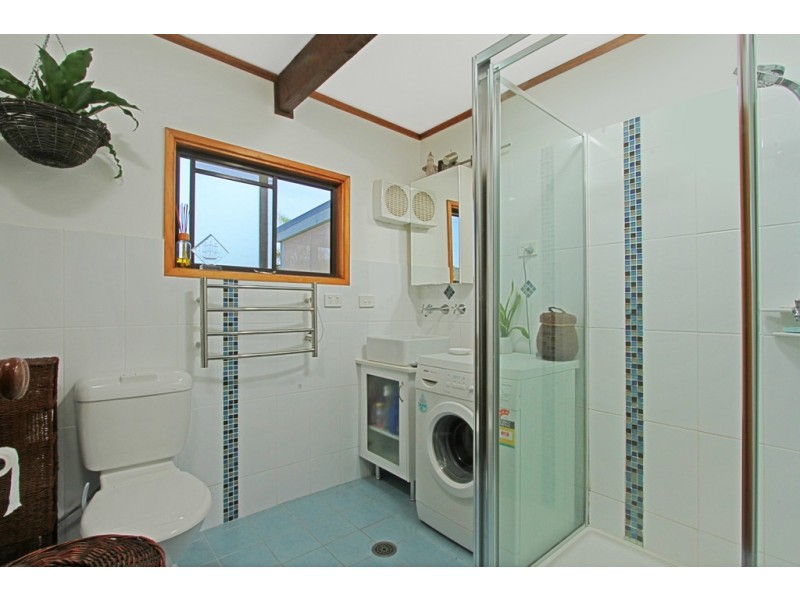 27 Ocean Ave, Surf Beach NSW 2536