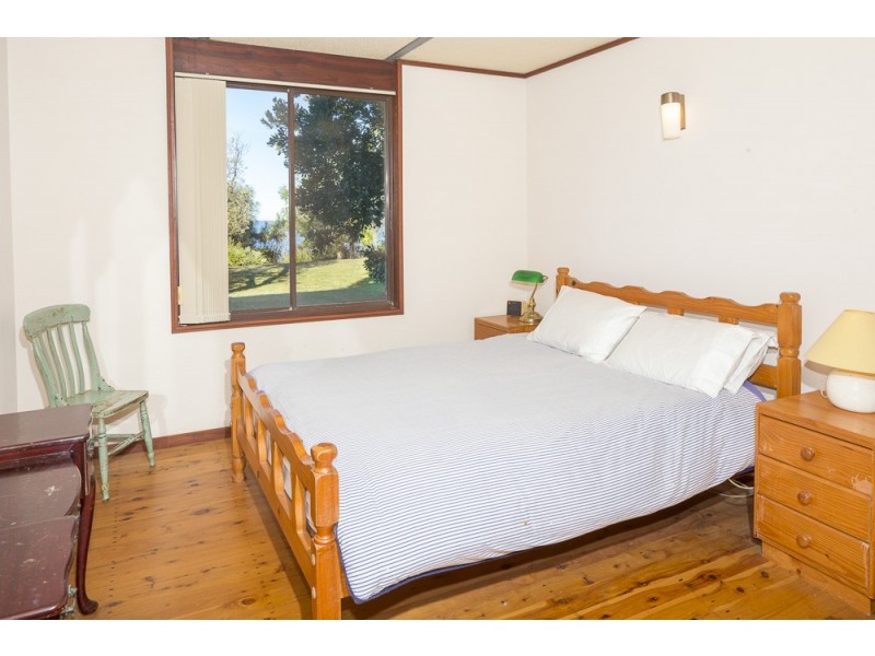 1and2, 155 Annetts Parade, Mossy Point NSW 2537