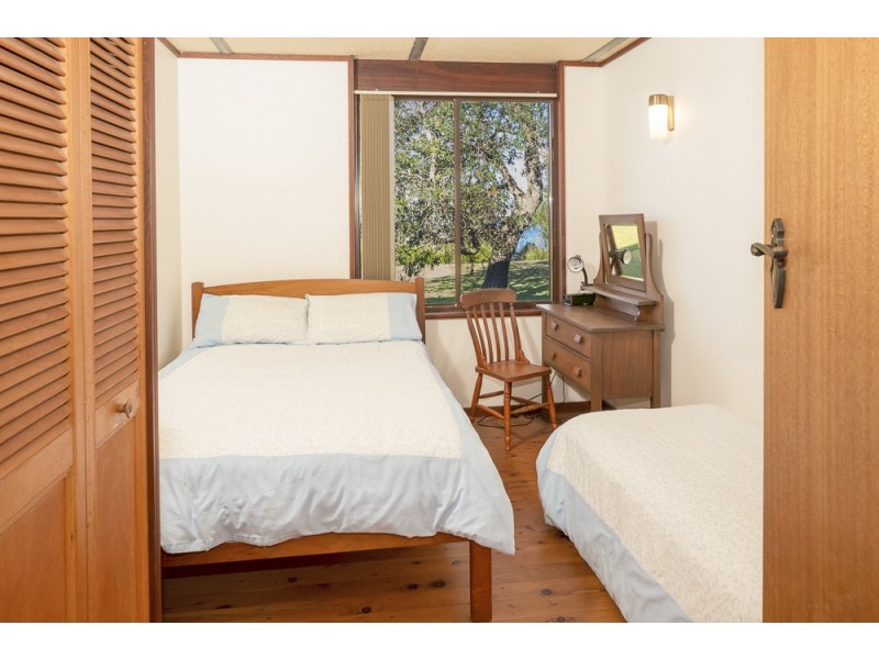 1and2, 155 Annetts Parade, Mossy Point NSW 2537