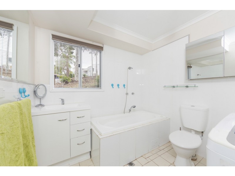 9 Tallawang Avenue, Malua Bay NSW 2536