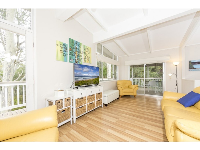 9 Tallawang Avenue, Malua Bay NSW 2536