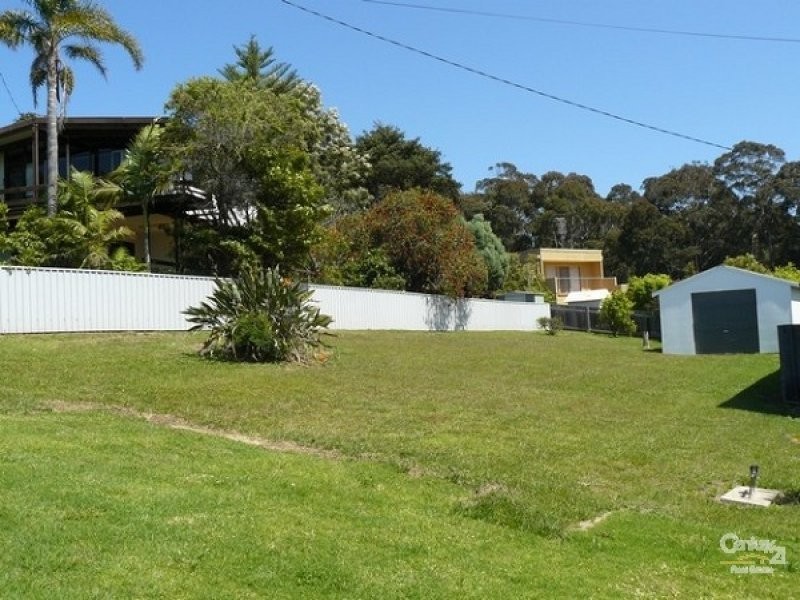 12 Yugura Street, Malua Bay NSW 2536