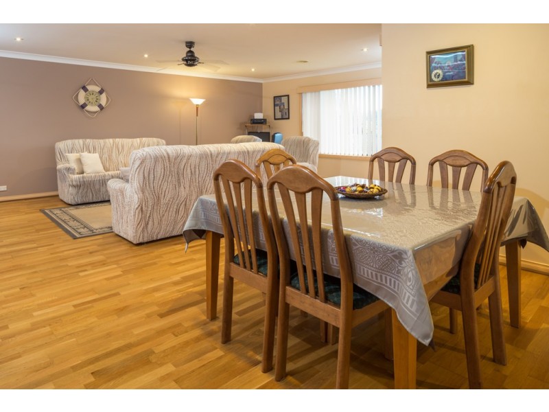 43 Karoo Crescent, Malua Bay NSW 2536