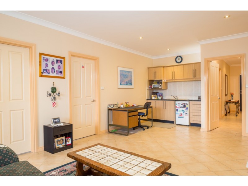 43 Karoo Crescent, Malua Bay NSW 2536