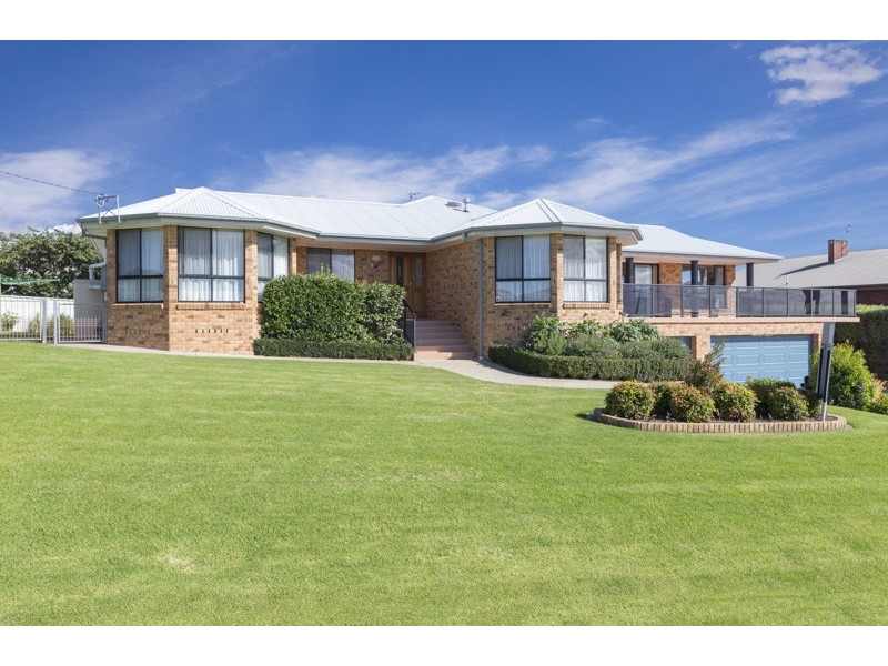 19 Moorong Crescent, Malua Bay NSW 2536