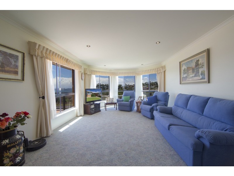 19 Moorong Crescent, Malua Bay NSW 2536