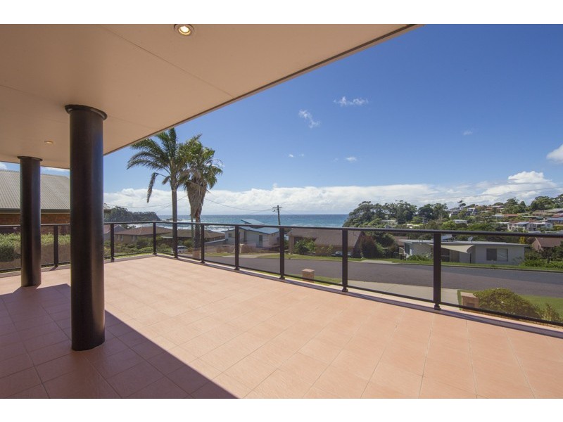 19 Moorong Crescent, Malua Bay NSW 2536