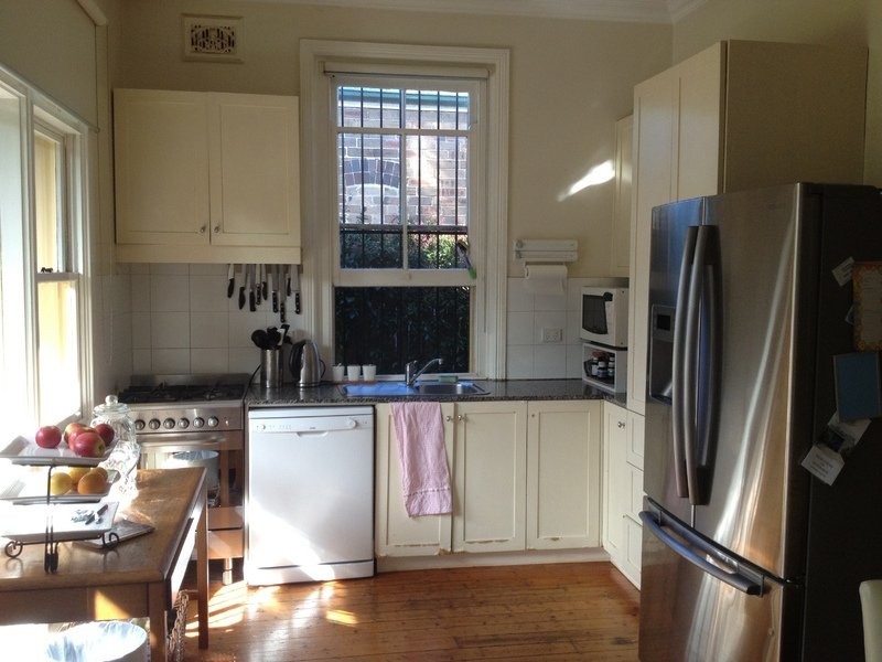 24 Anzac Parade, Kensington NSW 2033