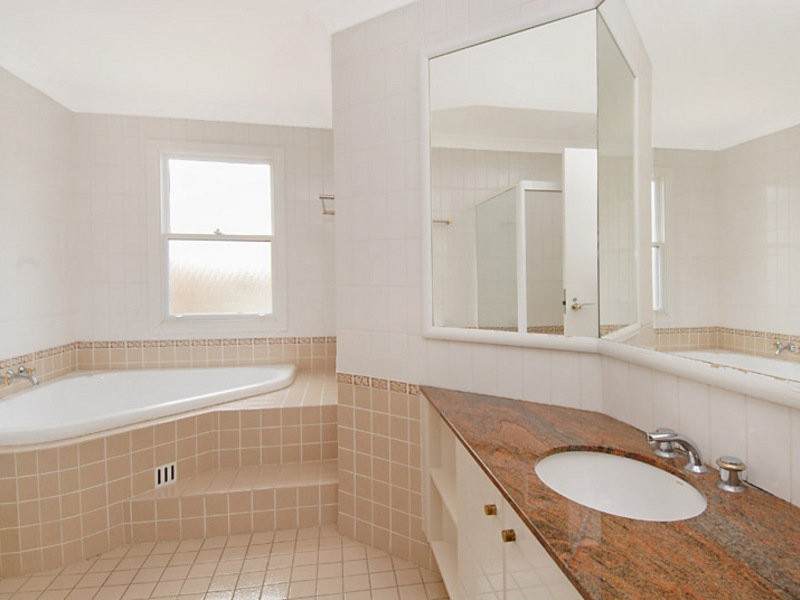 31 Brompton Road, Kensington NSW 2033